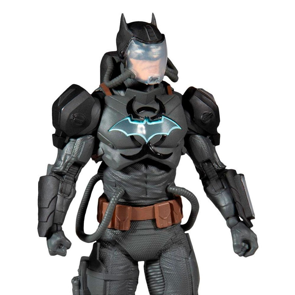 Figura Batman Hazmat Suit McFarlane Toys con traje protector detallado y casco futurista Figura Batman Hazmat Suit McFarlane Toys con traje protector detallado y casco futurista